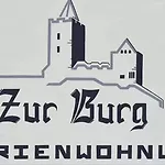Zur Burg Daire Crolpa-Lobschutz