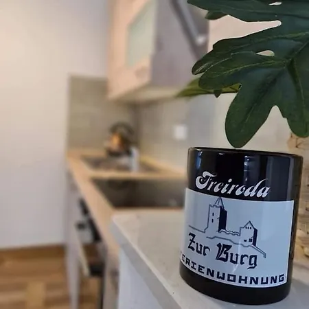 Zur Burg Apartament