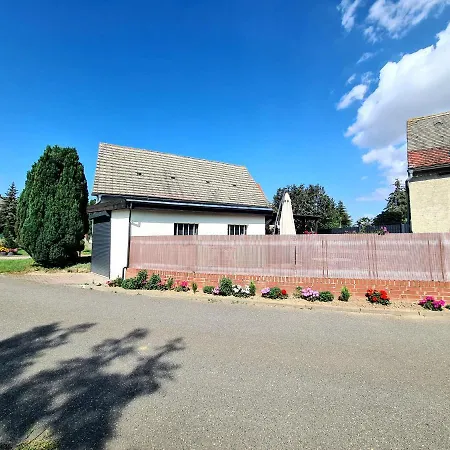 Apartament Zur Burg Crolpa-Lobschutz