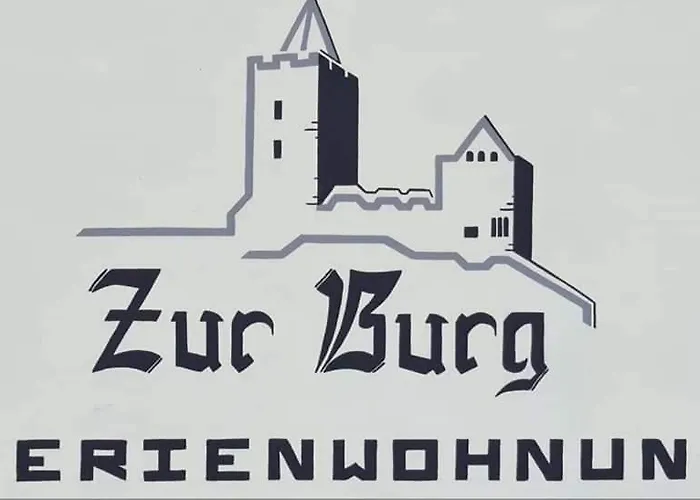 Zur Burg Daire Crolpa-Lobschutz