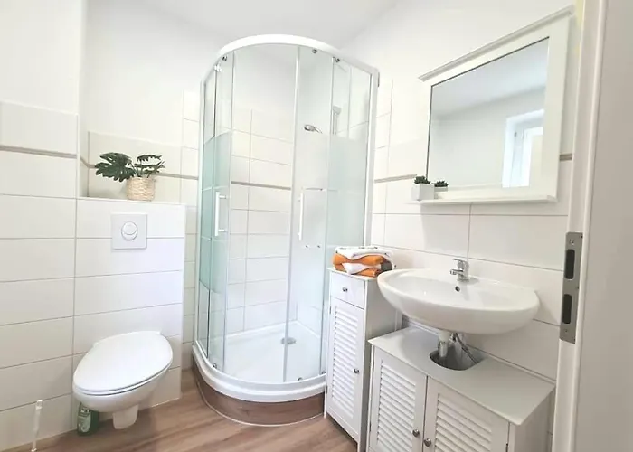 Daire Zur Burg Crolpa-Lobschutz