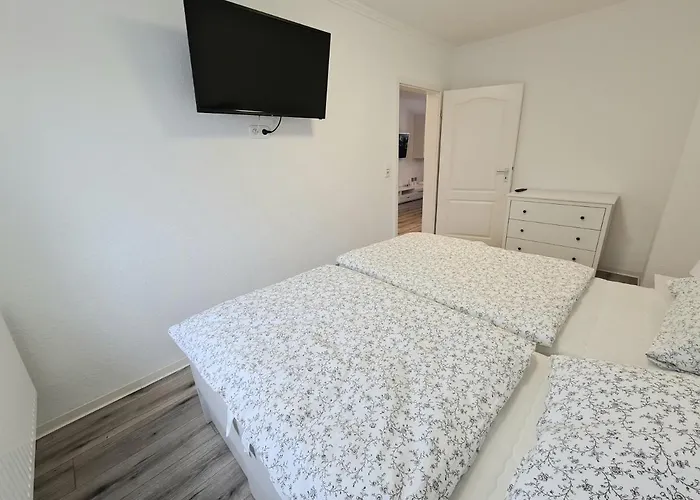 Daire Zur Burg Crolpa-Lobschutz